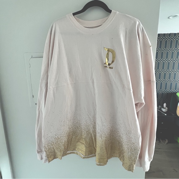 Disneyland Spirit Jersey LIKE NEW - Picture 1 of 3